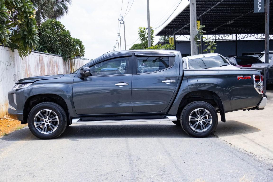 Mitsubishi Triton Doublecab 2.4 GLS Plus M/T 2021 *LK0508*